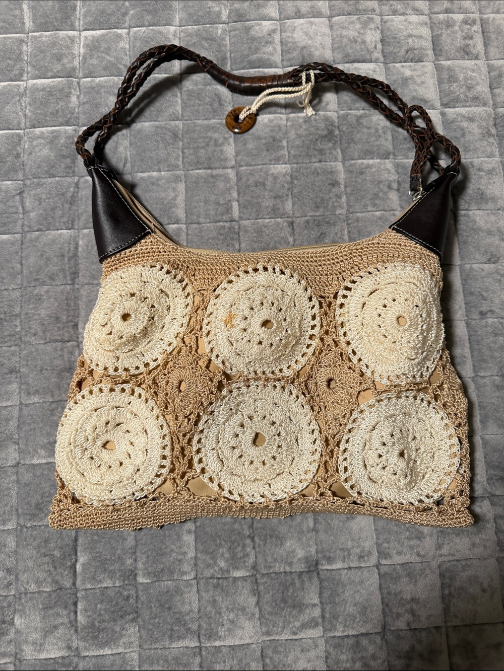Handwoven Crochet Circle Shoulder Bag - Beige & Cream